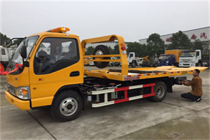 中阳哪里有拖车服务