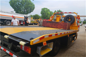 中阳附近拖车电话号码服务